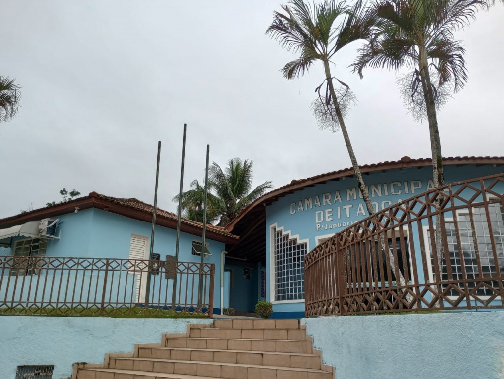 Câmara Municipal de Itaoca ,frente