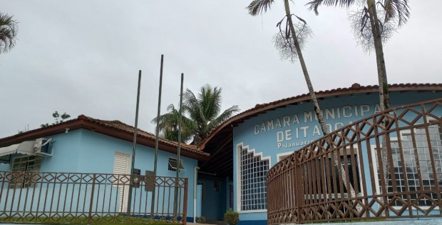 Câmara Municipal de Itaoca ,frente